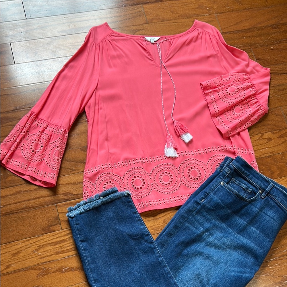 Coral Crown & Ivy Blouse